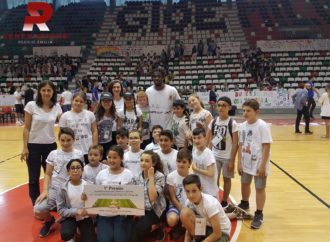 Generazione R: la terza maglia della Reggiana disegnata da 10.000 ragazzi