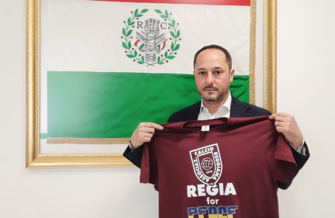 La Reggiana promuove una t-shirt “Regia For Peace”