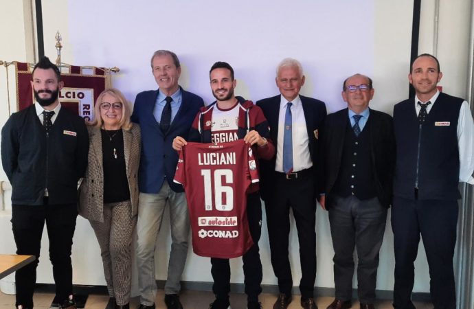 Conad si conferma al fianco della Reggiana e presenta il suo logo sul retro della maglia